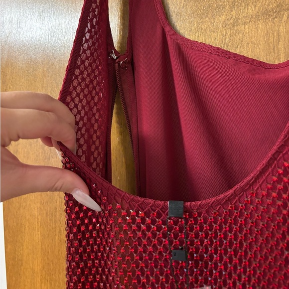 Elegant Red Maxi Dress - Picture 9 of 13